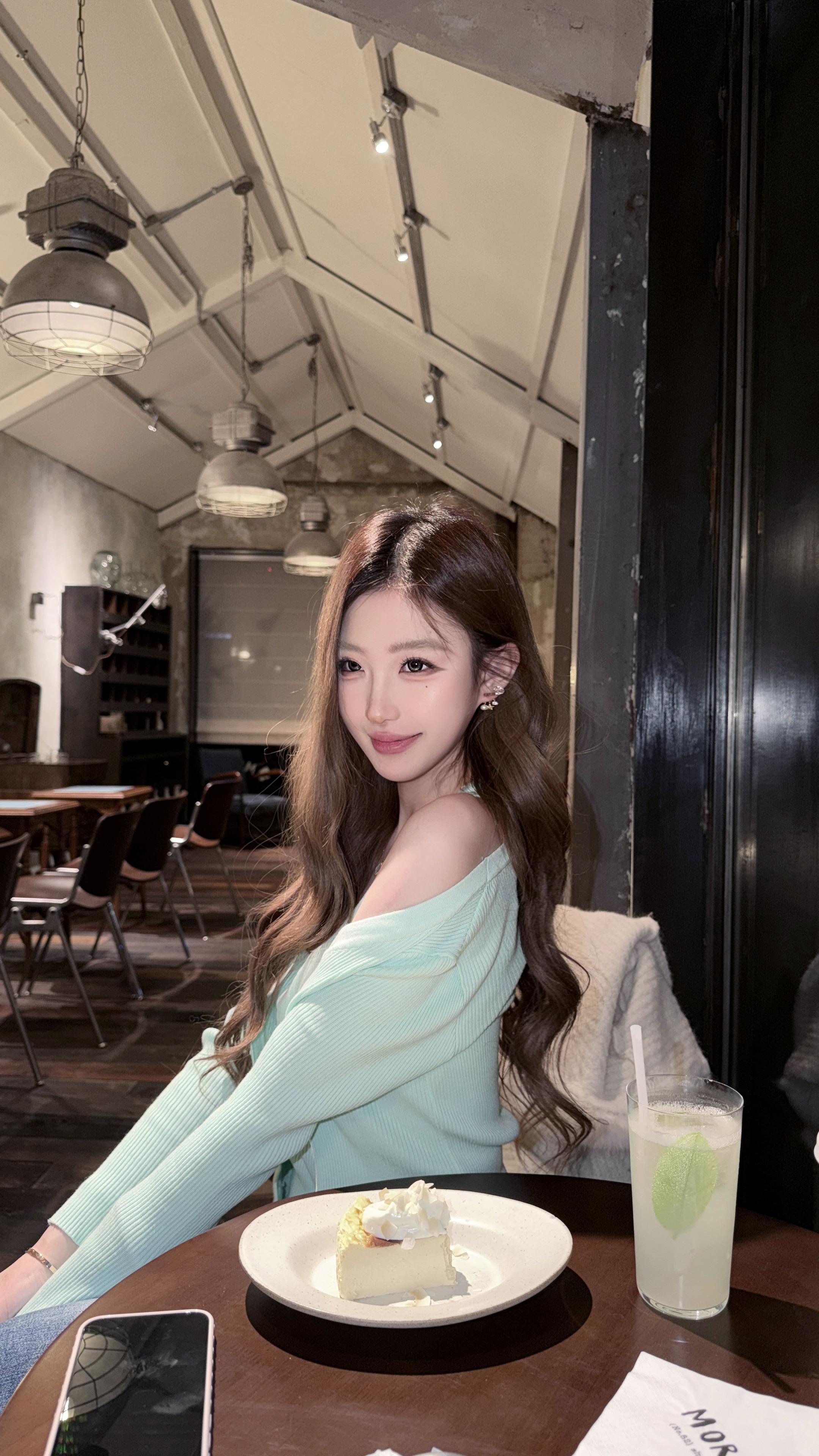 即使某天我征服了全世界 我也只想亲哥哥的脸