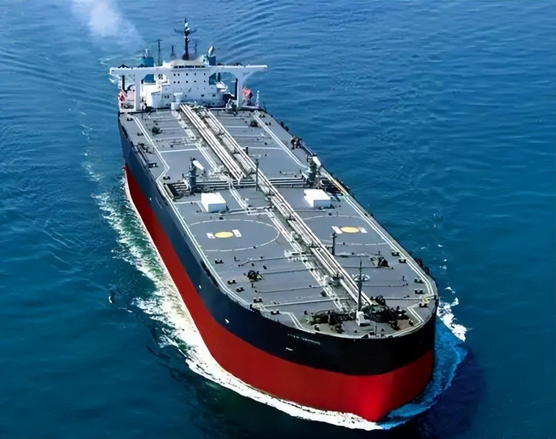 两艘中国油轮正在逼近委内瑞拉，这一次美国敢不敢拦？若是美国真敢扣船，那就不仅是对