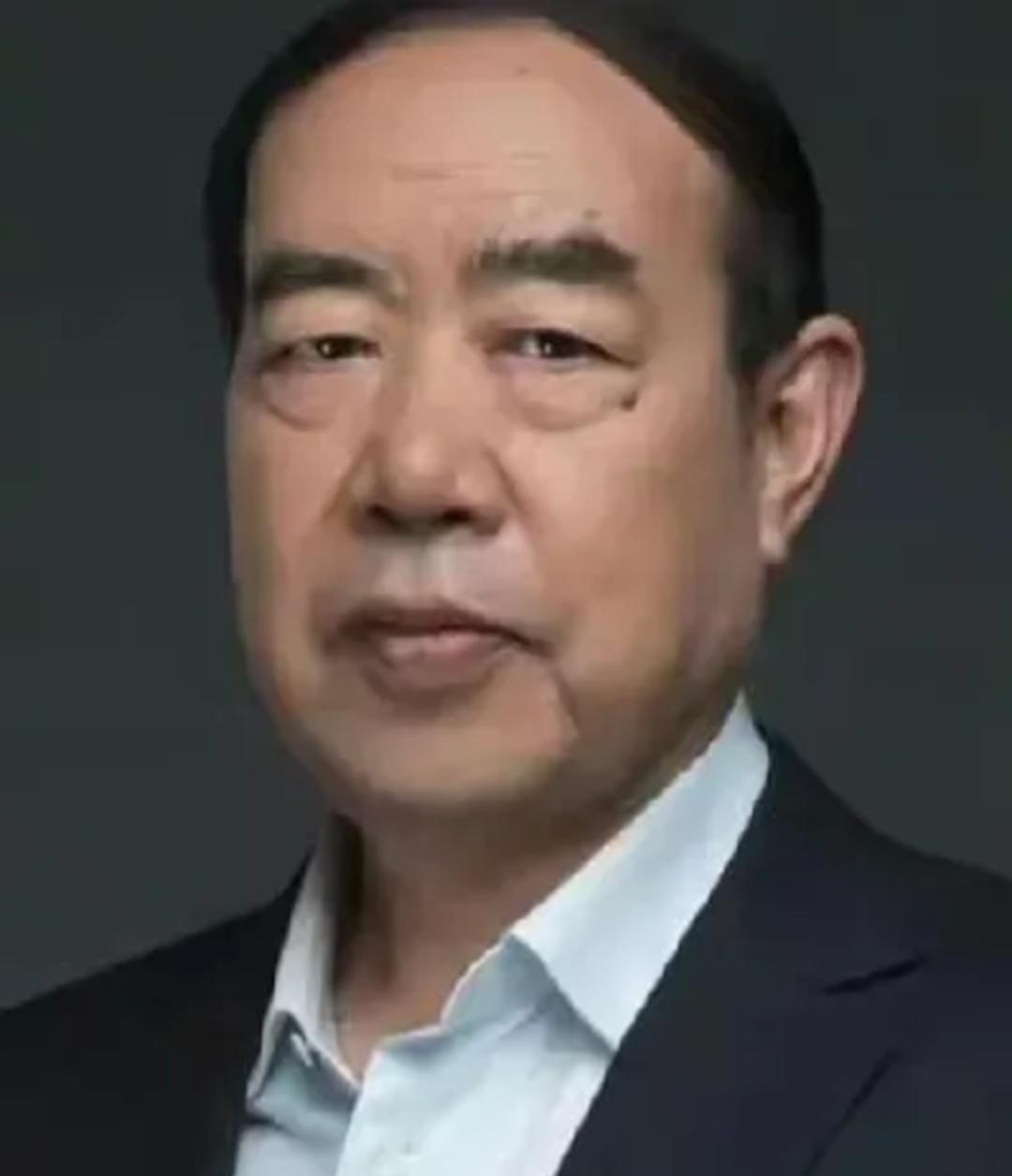 你怎么看待贾平凹争刊名贾平凹不是争刊名，而是想刷存在感，是利令智昏，不自量力，错