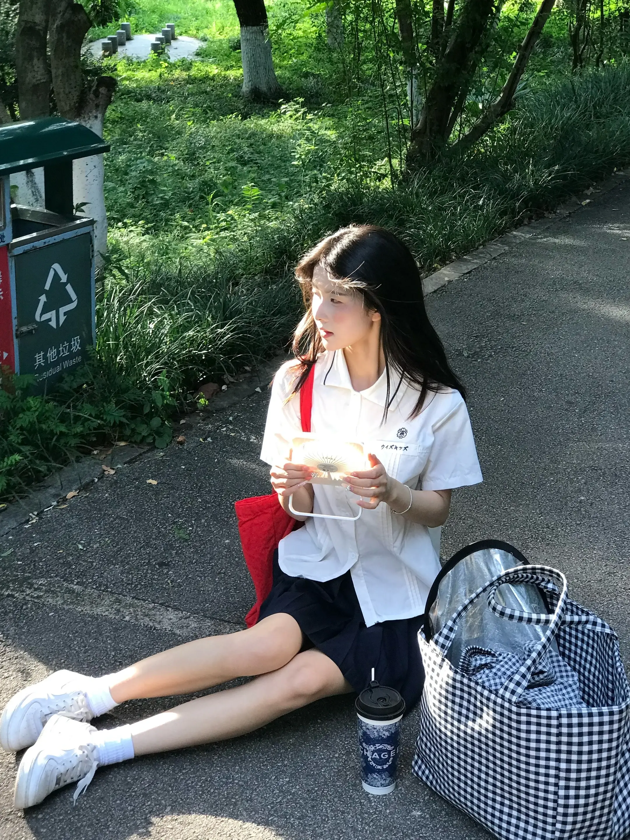 尝尝一颗东洋乌梅。