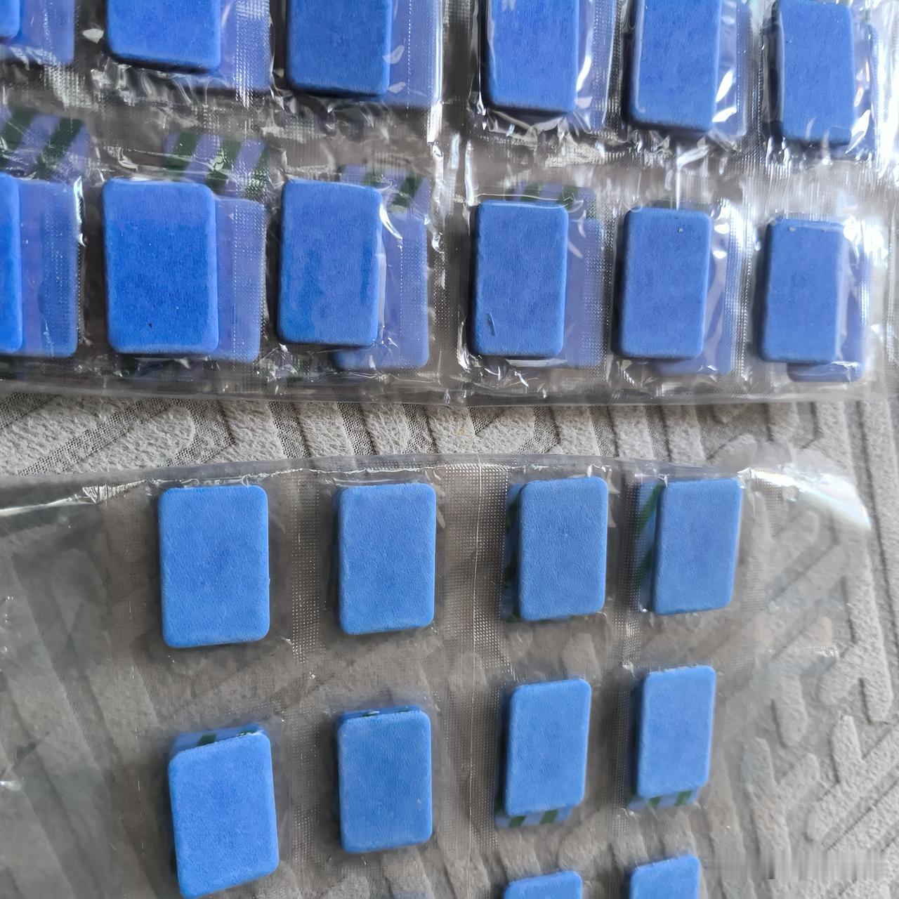 我可能是买到假货了

我们家住1楼，除了冬天，春夏秋三季家里都不缺蚊子，整天哼嗯