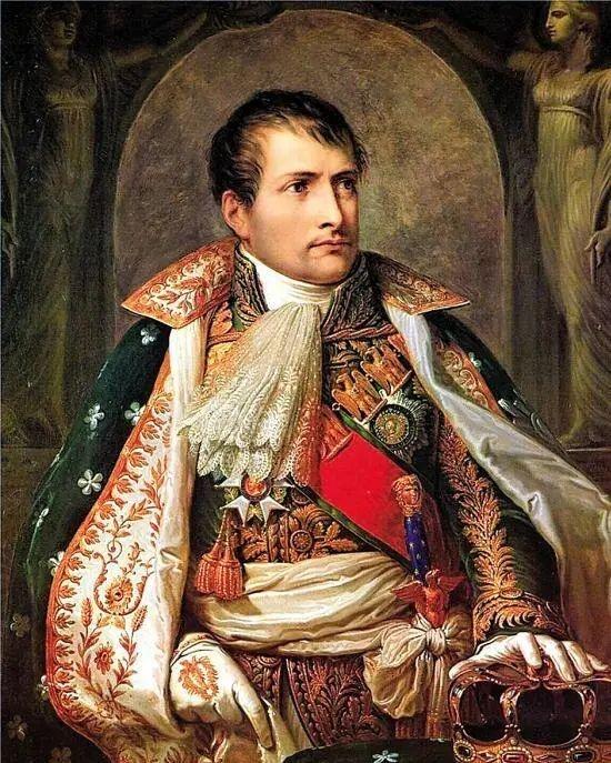 1804年，拿破仑用强势的态度要求立法机构通过了《法国民法典》，这部法典就是我们