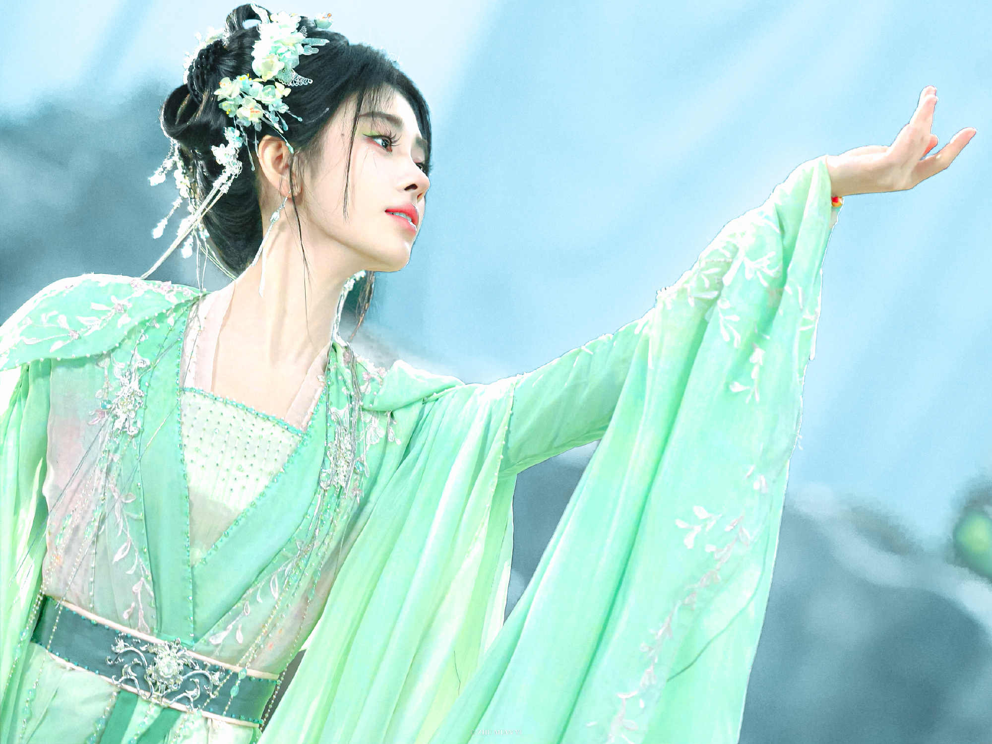 鞠婧祎阿黛 丨鞠婧祎  “她们真的好爱你啊”😉🤭  （😢❤️） 枝芸夏刈