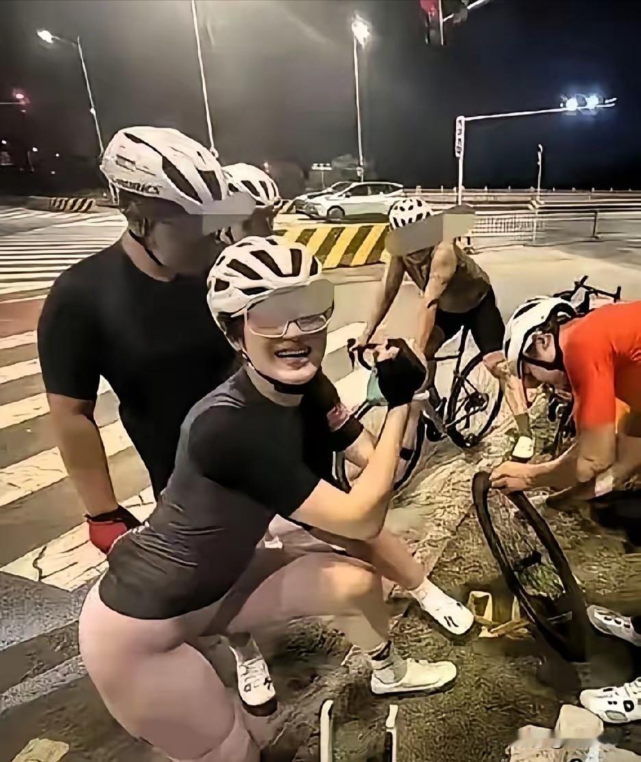 相恋六年没干过 22 天，最后最惨的还是梁女士，鸟哥玩够了拍屁股走人，找老婆孩子
