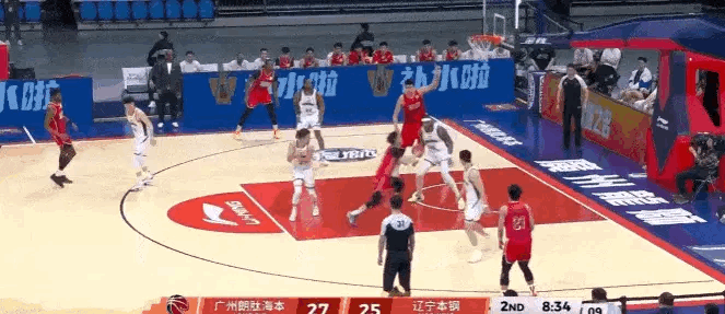 广州龙狮男篮在主场以93比77大胜辽宁男篮，拿下一场震撼人心的胜仗。今天赛前，辽