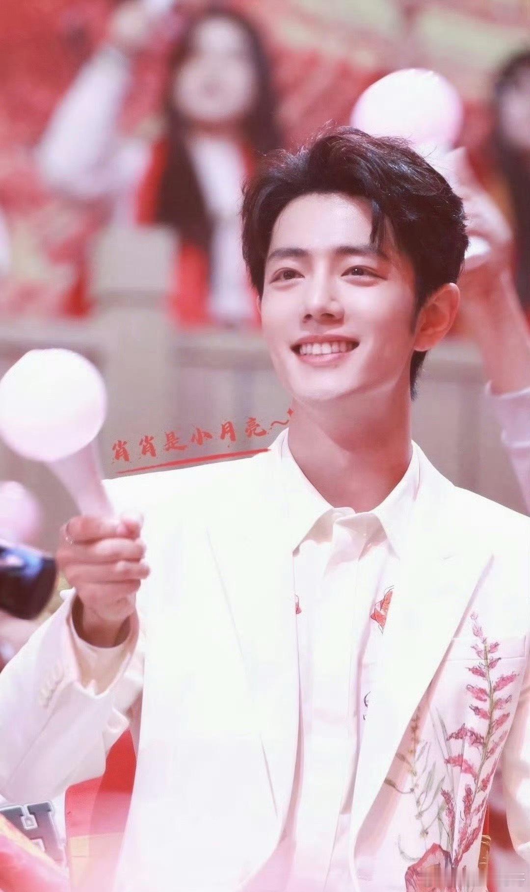 肖战北京春晚内场 