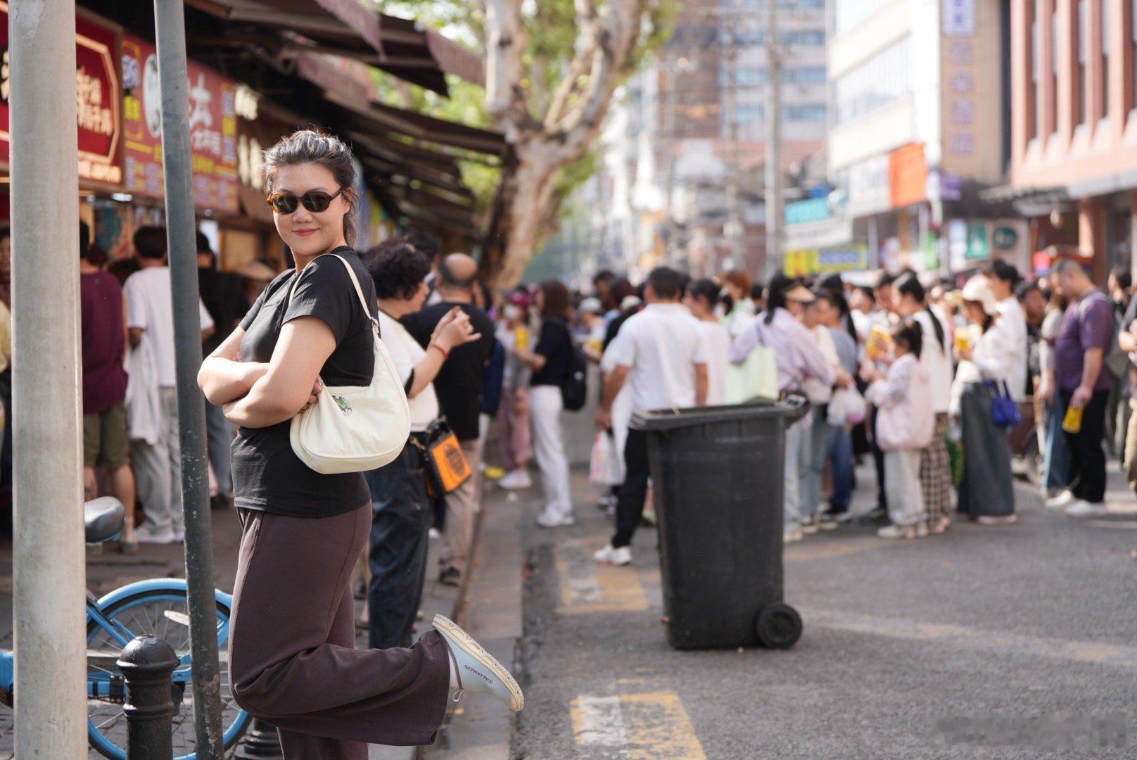 现在citywalk晚上citydrink好多人啊！  ​​​