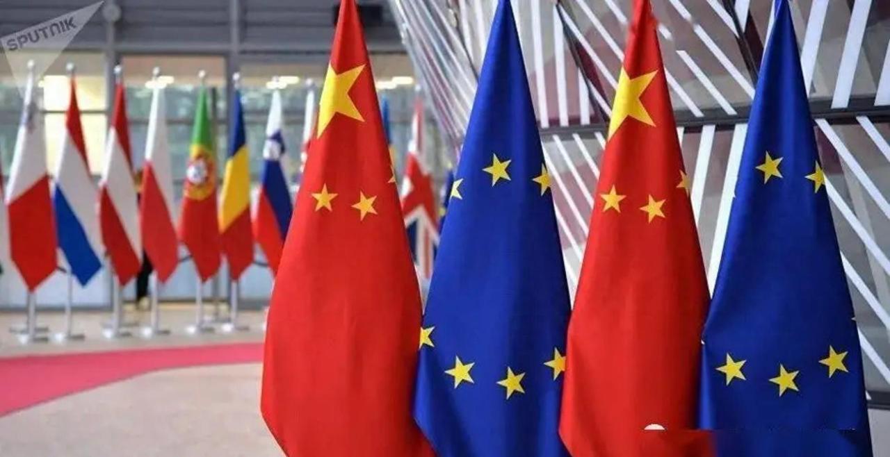 中欧踩下“急刹车”。
新加坡联合早报6月30日晚报道：“中国与欧盟经贸关系持续紧
