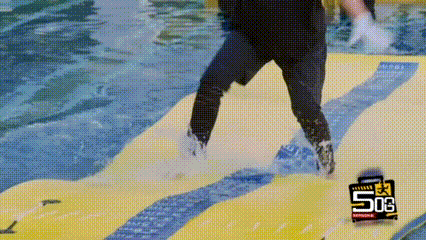 我上班就马頔这样哈哈哈哈哈谁在公司不是马頔本頔，一接到新工作就反复推脱说不行，同