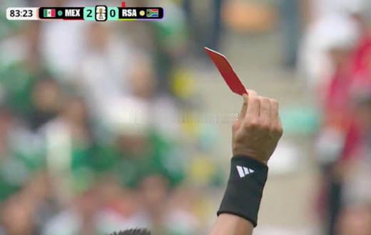 世界杯揭幕战3连红，这是来踢球还是来领卡了？世界杯墨西哥vs南非