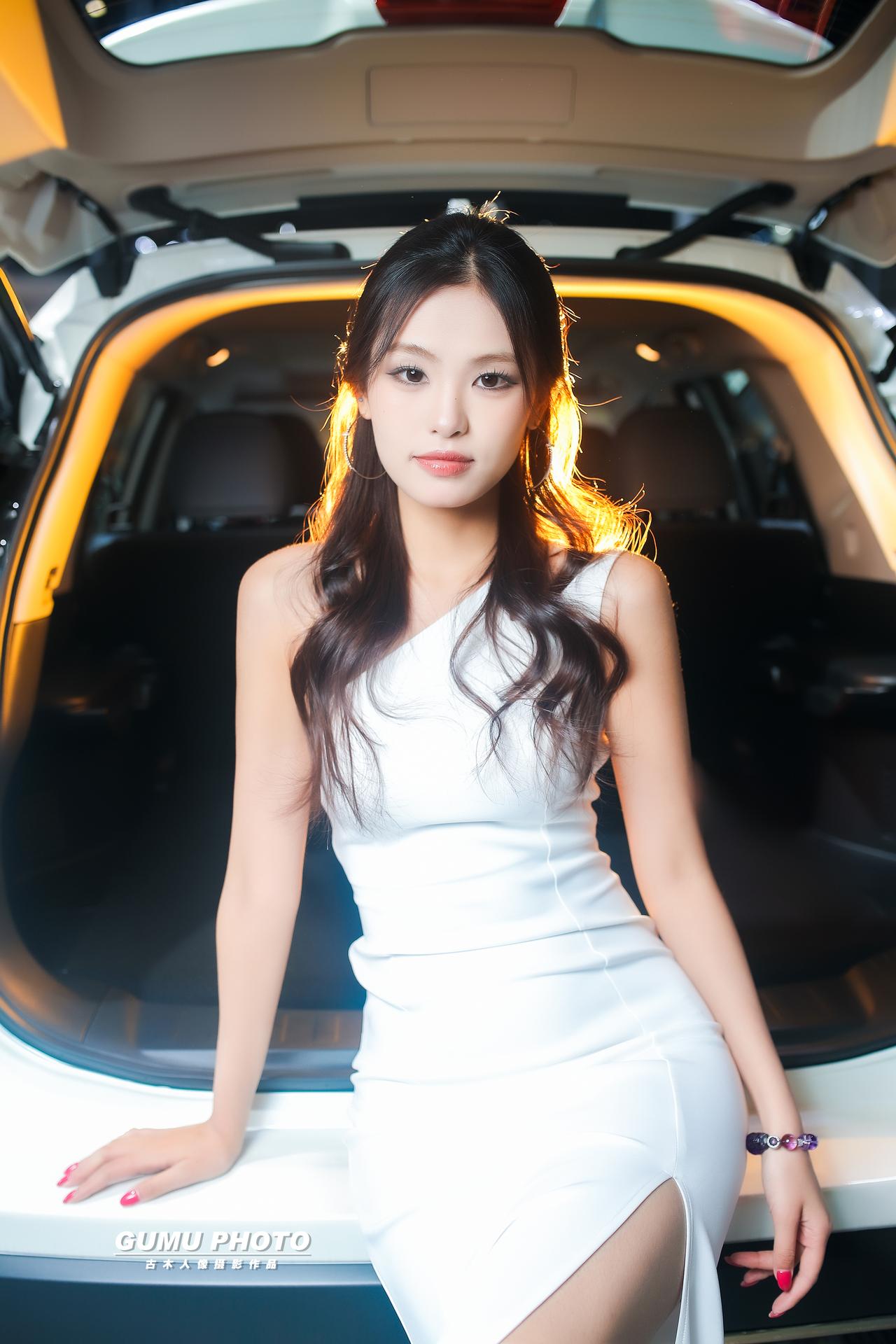 2025成都双十二车展东风日产展台模特小姐姐