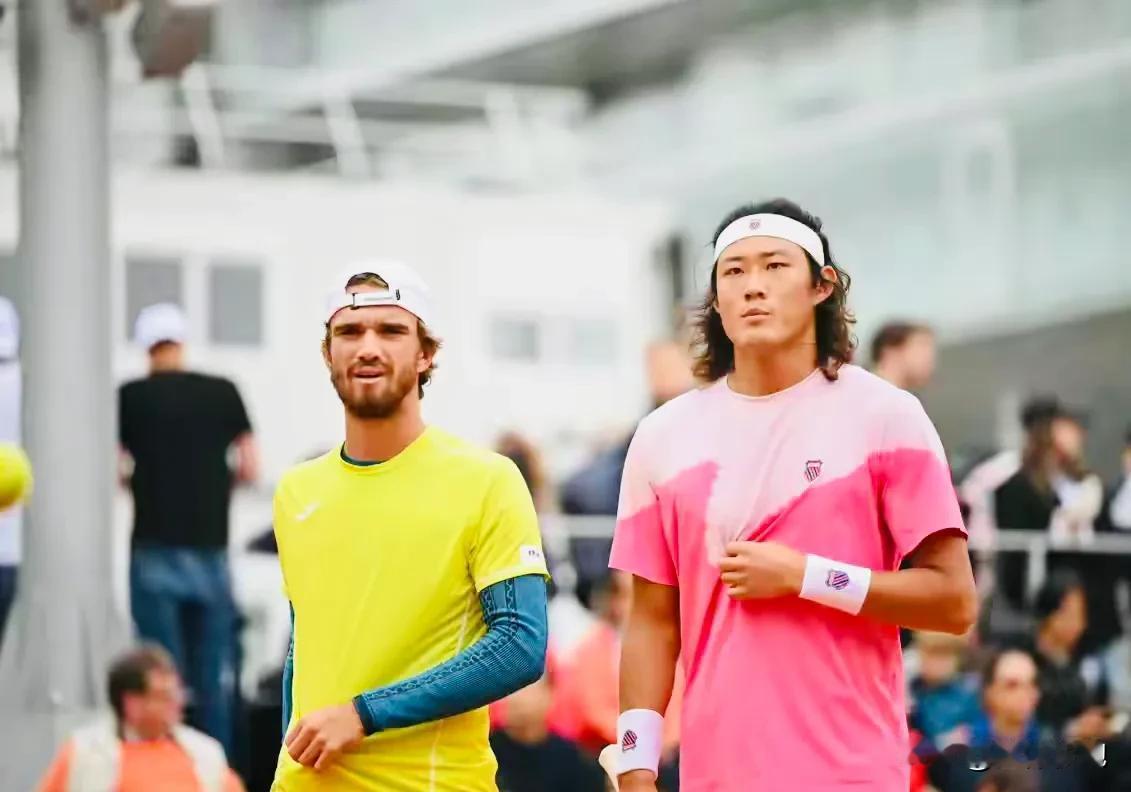 有点意外，张之臻/🇨🇿马哈奇组合一轮游，他们在ATP500哈雷站男双首轮以1