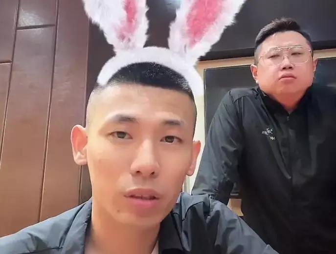 太吓人！看看现在的直播圈，竞争可真不是吹牛逼的。主播们不超常发挥都别想赢得观众们