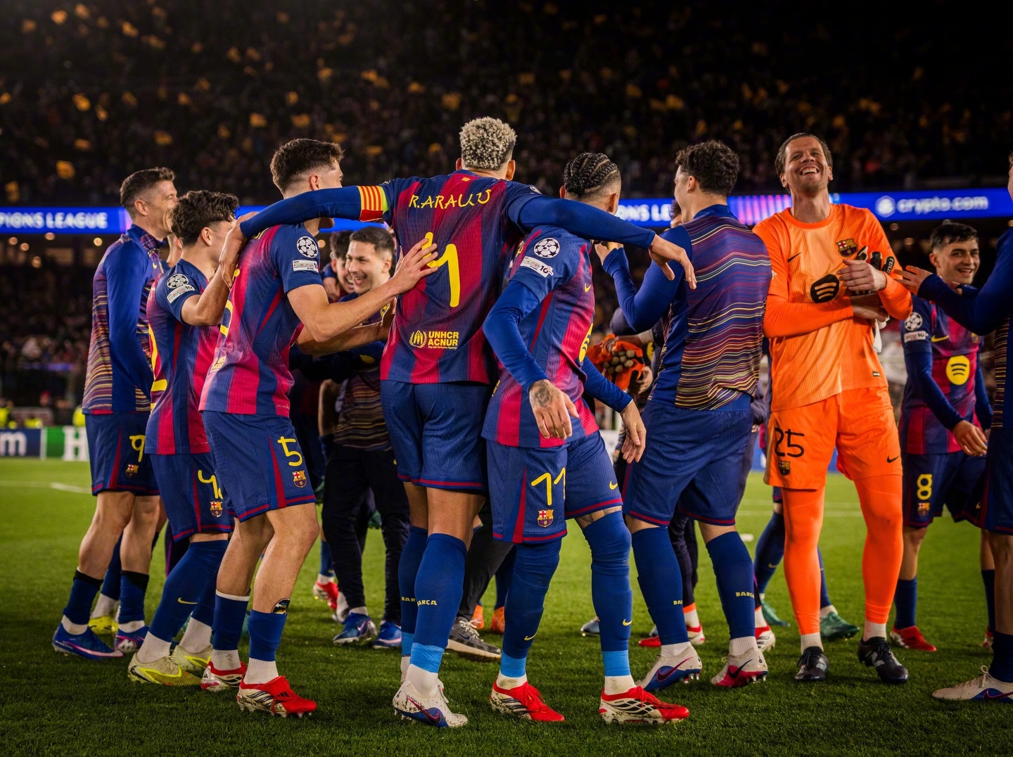 巴萨7比2纽卡斯尔联 上班很好，不上班更好🧤什琴斯尼更新社媒“一场酣畅淋漓的大