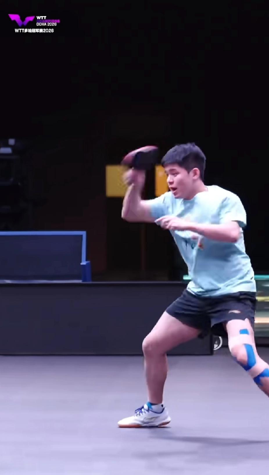 多哈赛场，林诗栋带伤坚守令人动容
 
多哈冠军赛训练场，小将林诗栋正在全力备战。