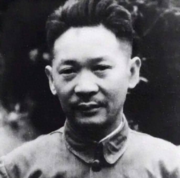 建国后，周恩来多次盛情邀请张发奎回国，而张发奎却坚定拒绝：我两边都不去，你知道原