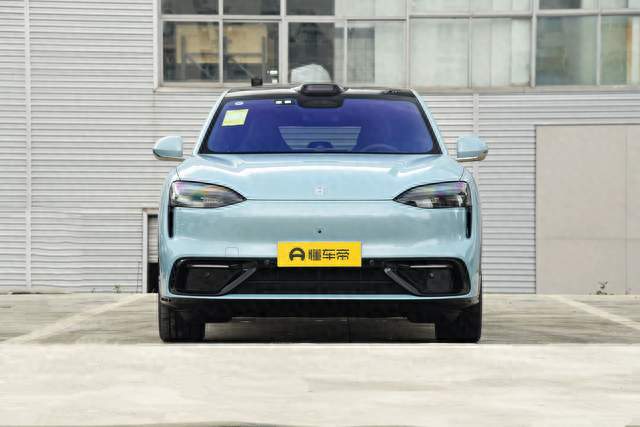 问界 M6 长期家用实测，节假日自驾、收纳、新 OTA 功能太实用
