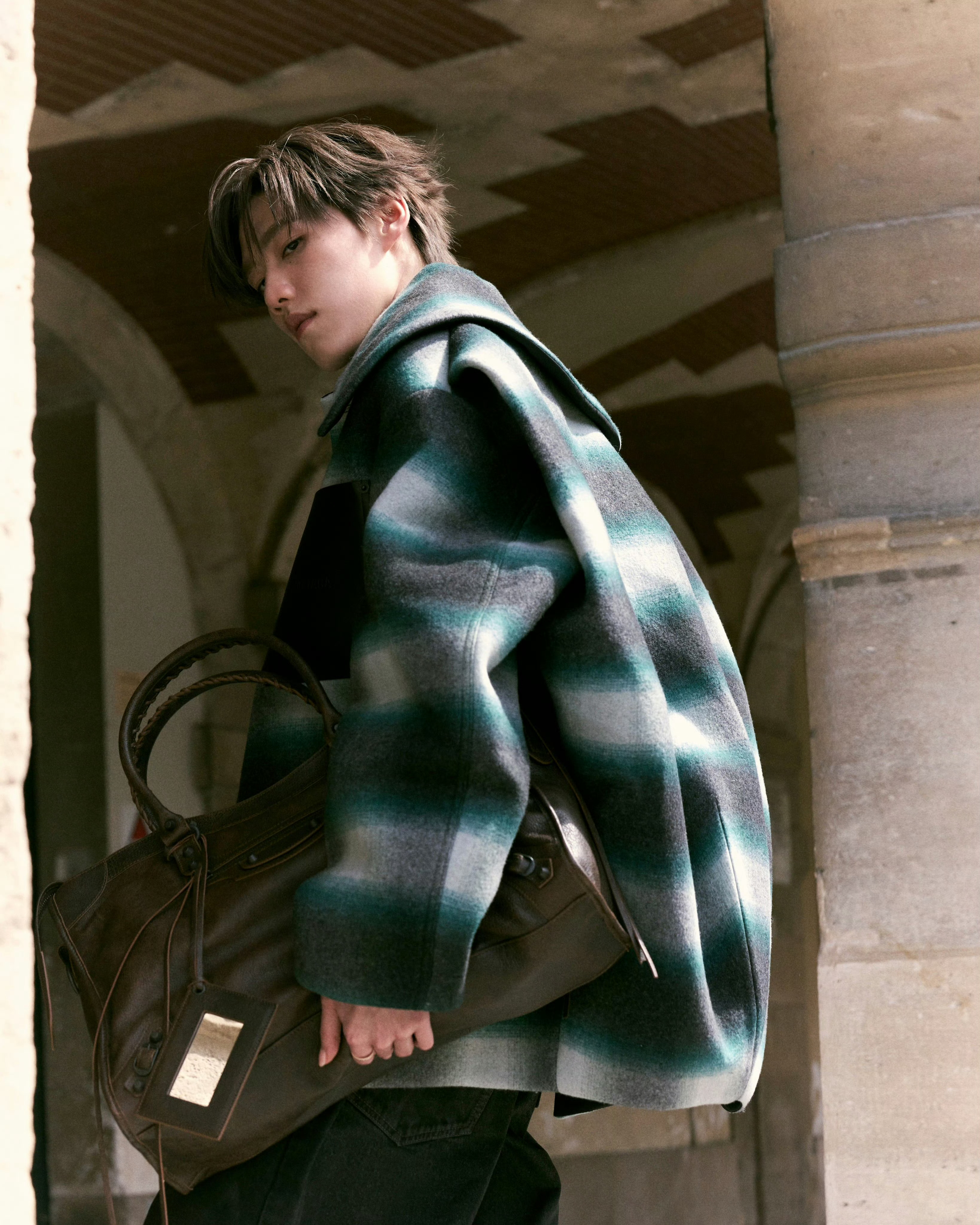 PP Krit in BALENCIAGA 📸🇫🇷 全球品牌代言人的巴黎街