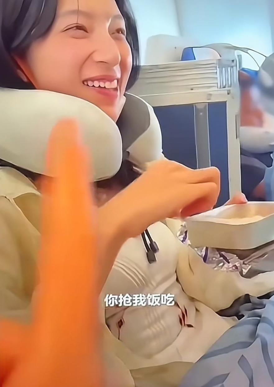 卢远素颜吃2份餐，把王乐晨的餐也吃了，成为Be的导火索，还把牛肉给挑完吃了，这让