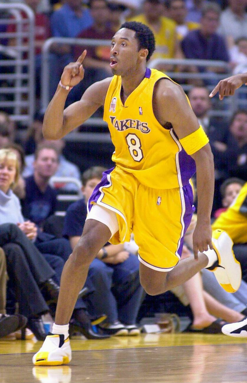 Kobe Bryant 进球了 one more科比