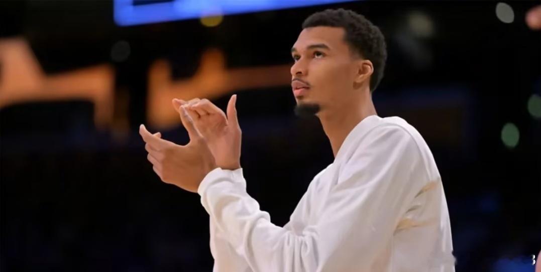 文班第一节不打，第二节打了7分钟。上半场他不在的17分钟，马刺输了23分，他在场