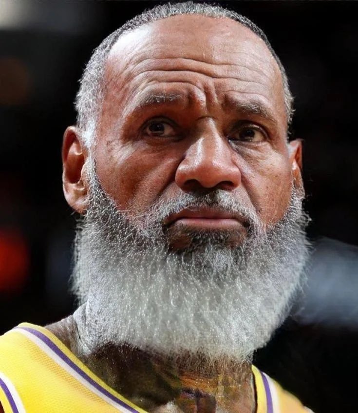 不得不承认，老詹真的老了，尤其这两场比赛下来。我又在想他什么时候会得不到10分？