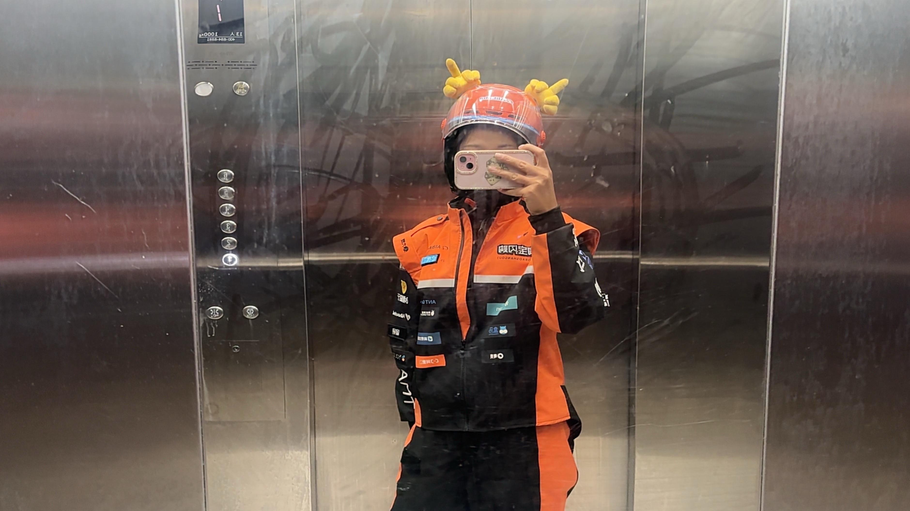 今天照了好久镜子，一晃眼发现自己已经不是 20岁了，我都要30岁了，再...