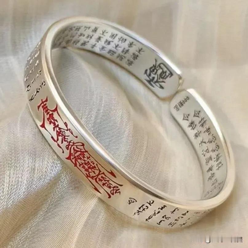 两口子回不到初衷的原因，
夫妻之间只要没有第三者，
就是有天大的矛盾、都能解决，