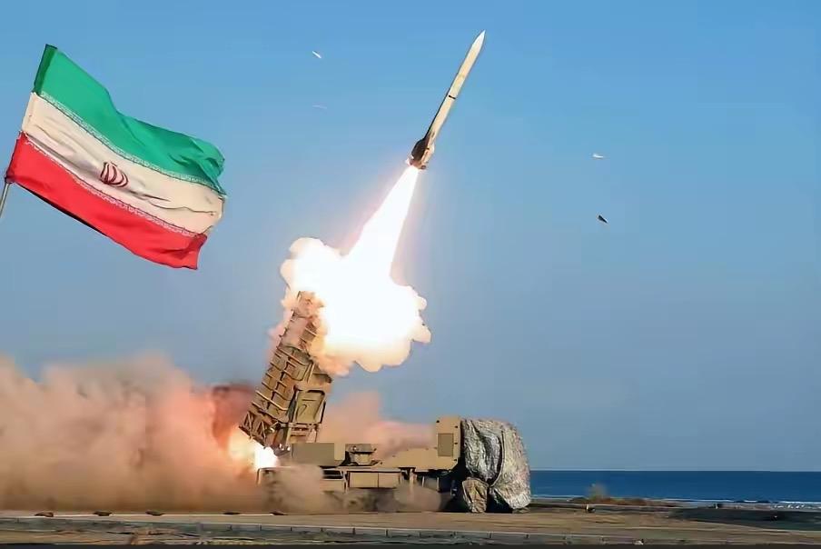 惊掉下巴！伊朗主动邀美国赚快钱，这波操作不是认怂是真精明

    美伊对峙多年