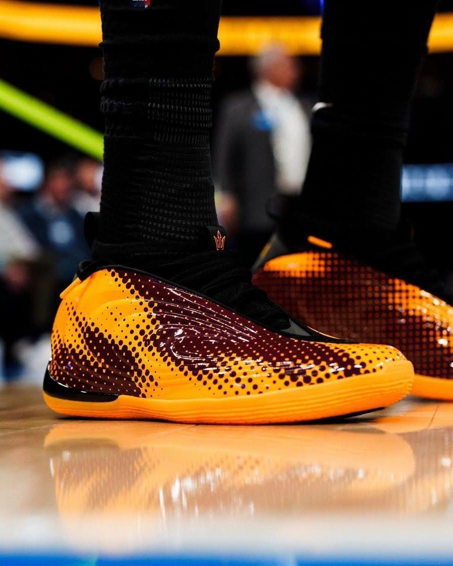 HardenVol.10“AUS”配色。 