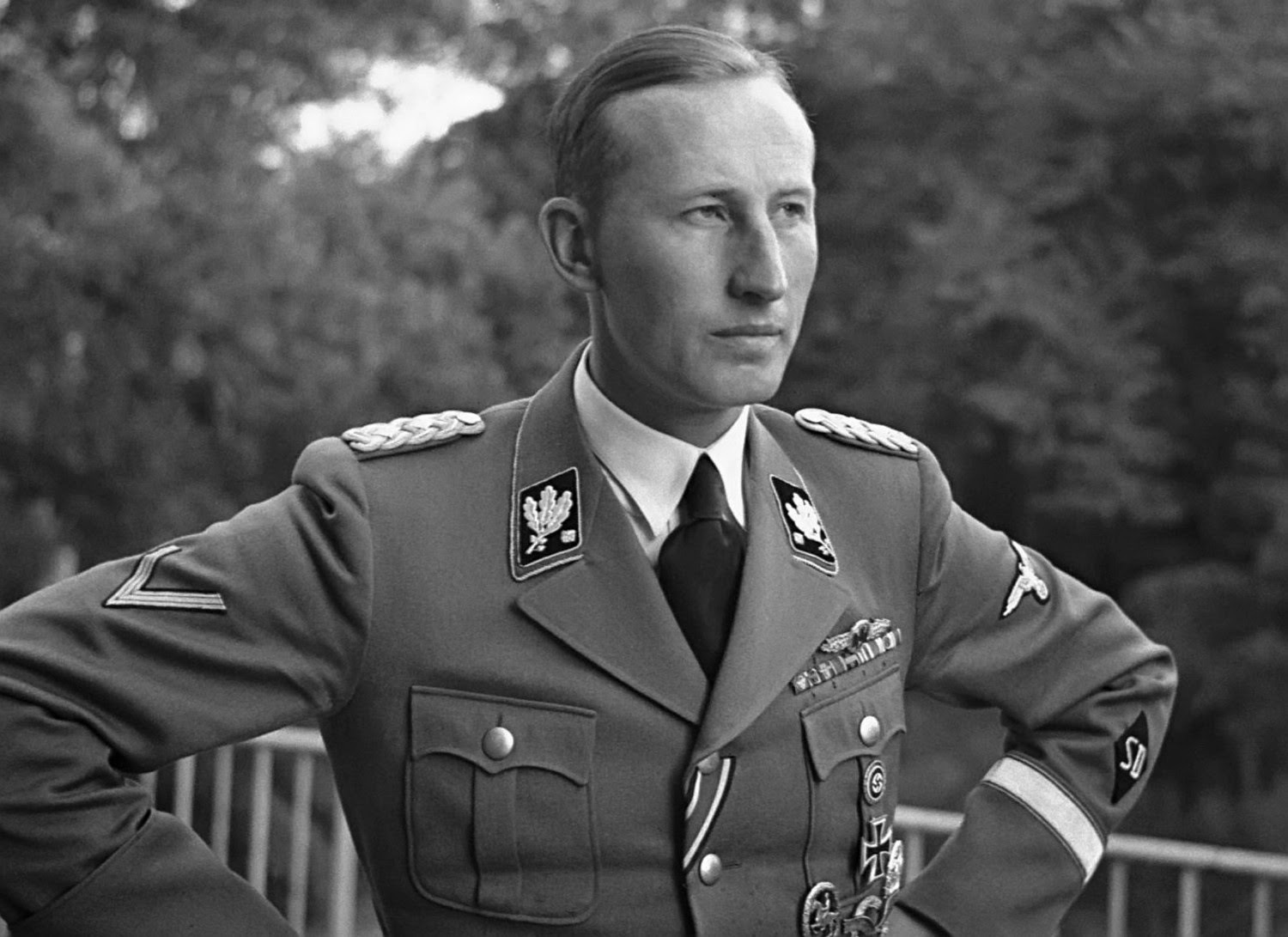 Reinhard Heydrich in Prague, Sep 1941. ​