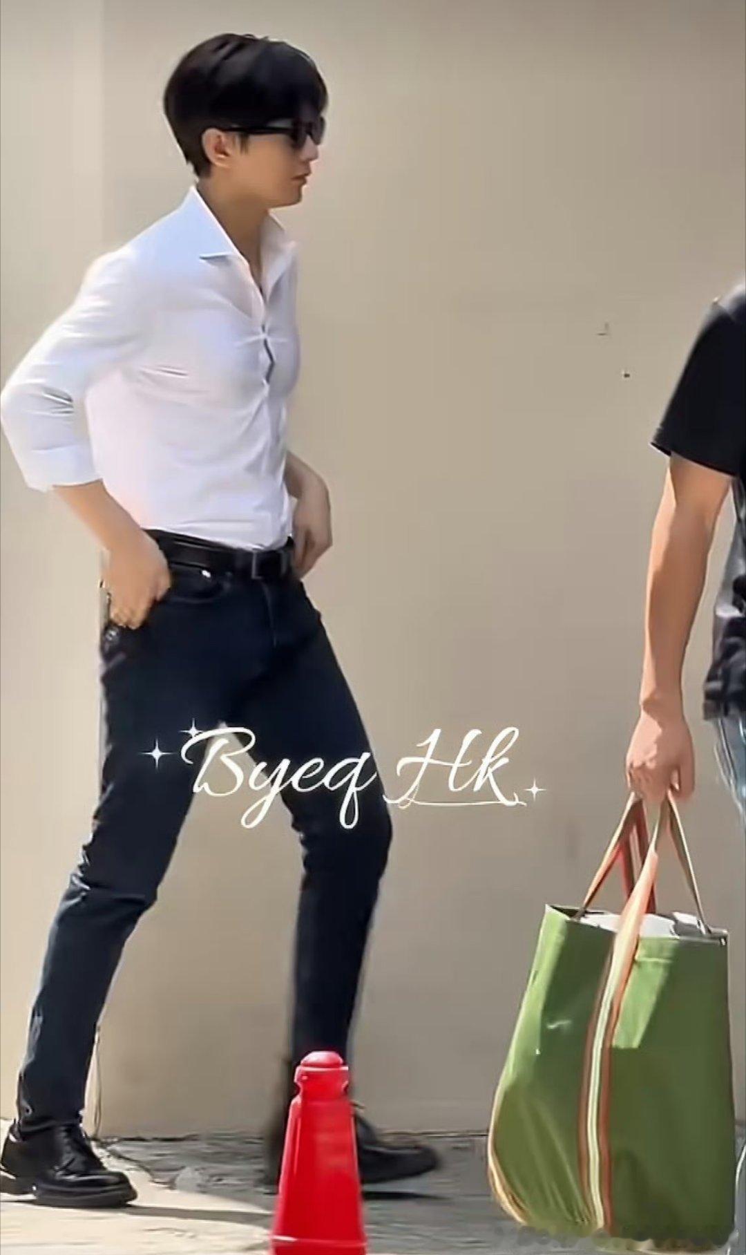 不如去淘宝上买个一体塑身衣吧 