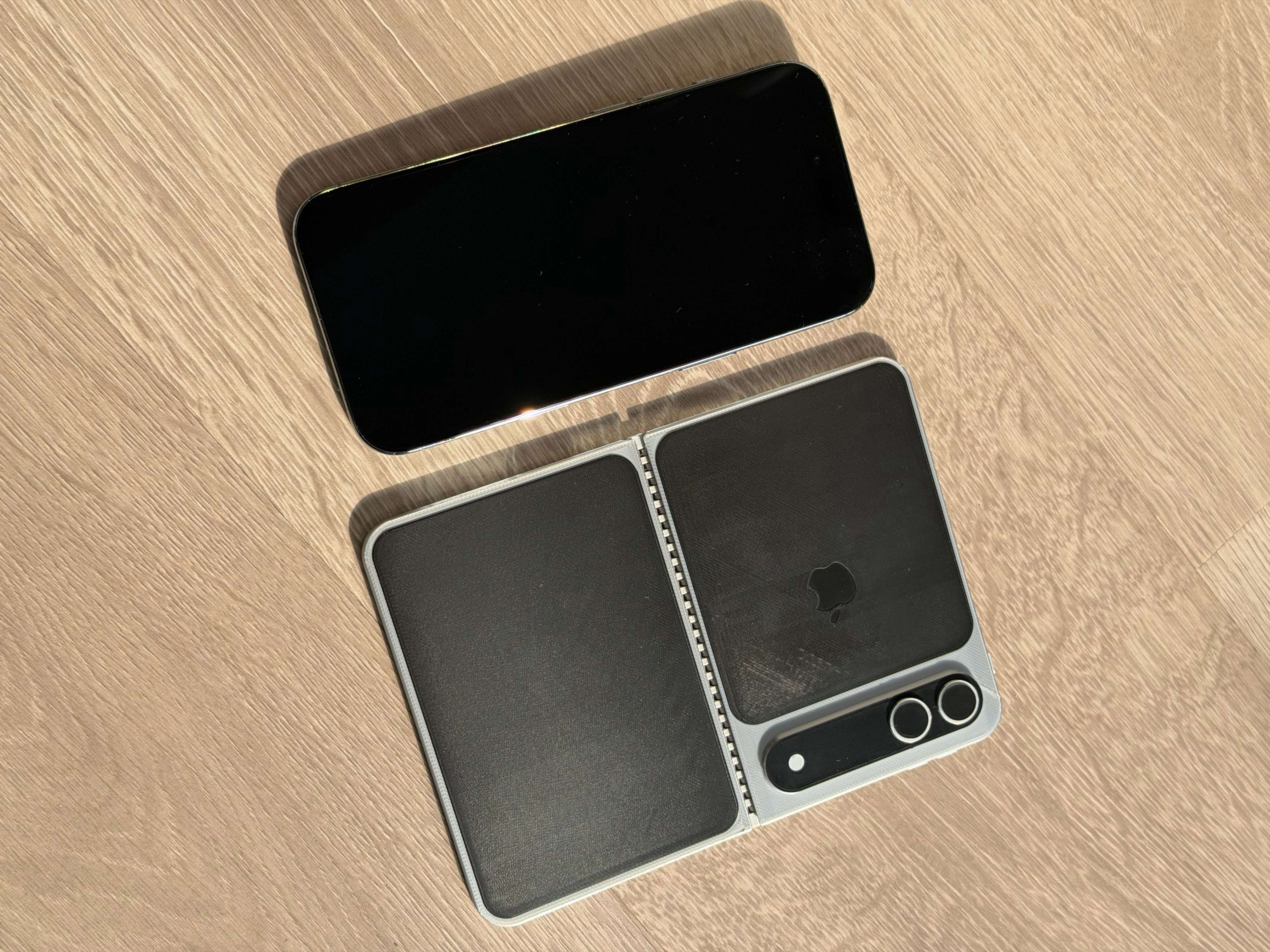 3d打印 了个iPhone Fold折叠屏，展开跟iPhone Air一样薄，折