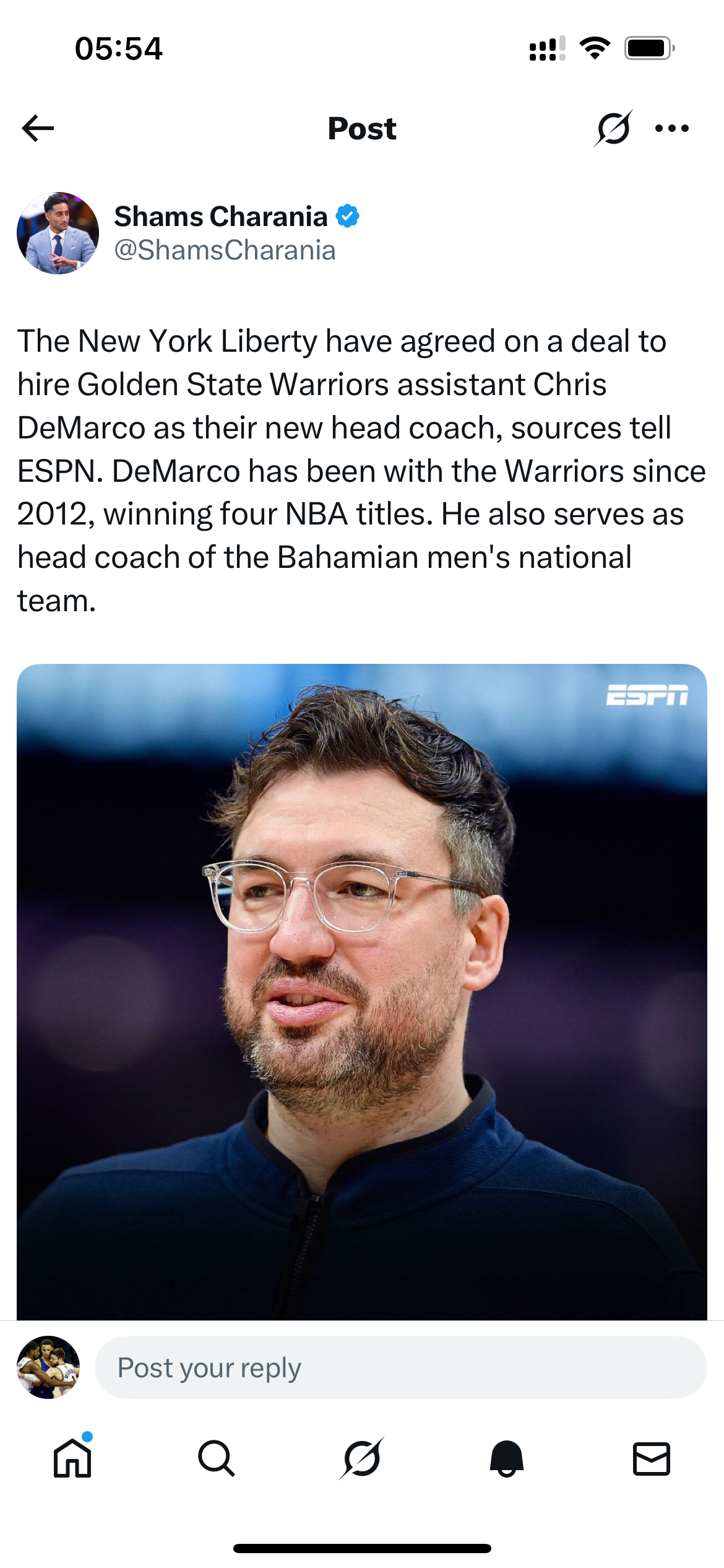 纽约自由人队（New York Liberty）已与金州勇士队的助理教练克里斯·