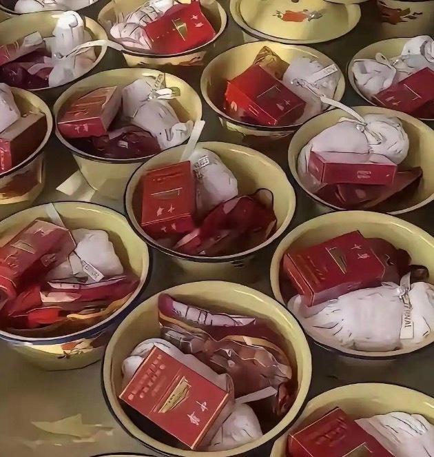 碰上这种酒席，你们一般随多少份子钱？ 