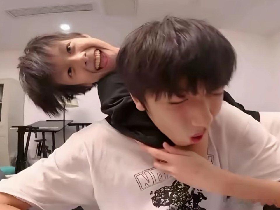 我一直笑我一直笑我一直笑 