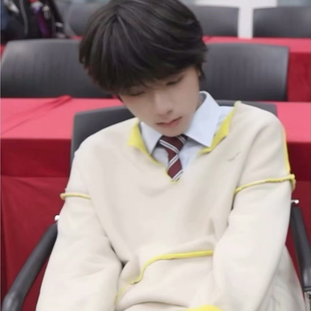 tf四代少年时代2纪录片好久没见王橹杰了[泪]真是太想他了王橹杰快出来 ​​​