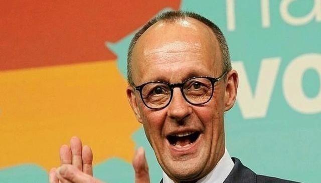 德国外长当着全世界的面，一句话把桌子掀了：我们宁可被美国一脚踹开，也绝不会回头看