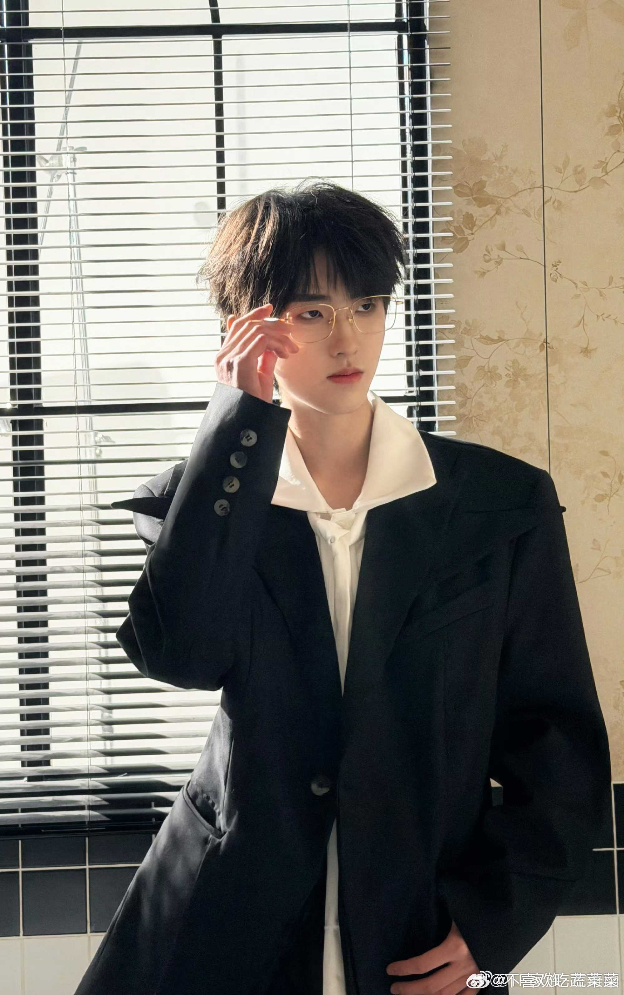 左奇函生日快乐🎂🎂🎂🎉🎊 