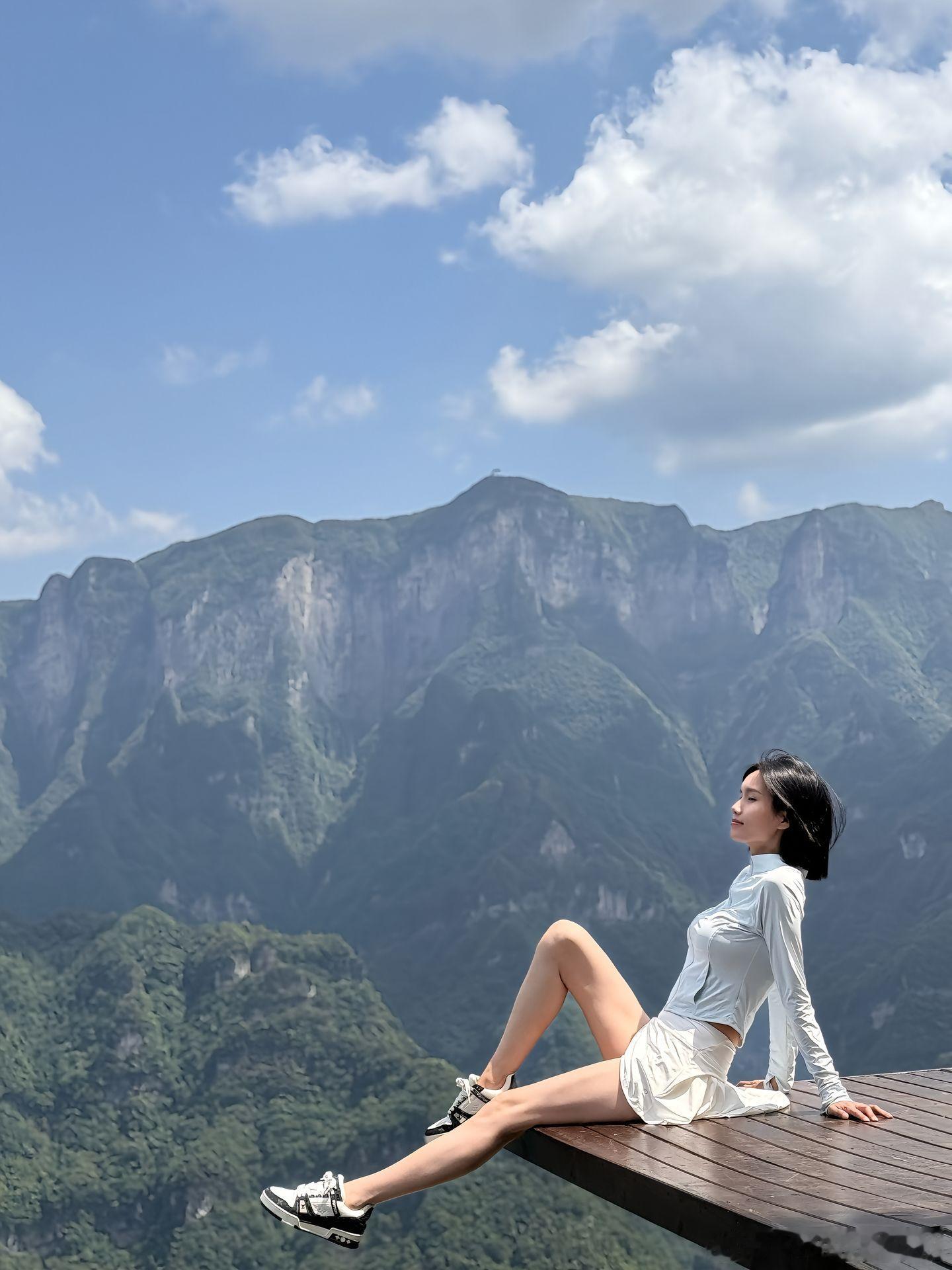 运动风女生，腿型很有质感～ ​​​