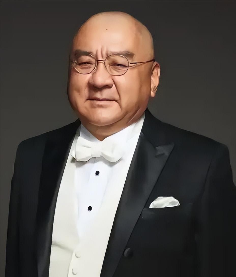 他是身家千亿的大润发的创始人，他因病辞世，享年76岁，他生前做了三件事：捐出95