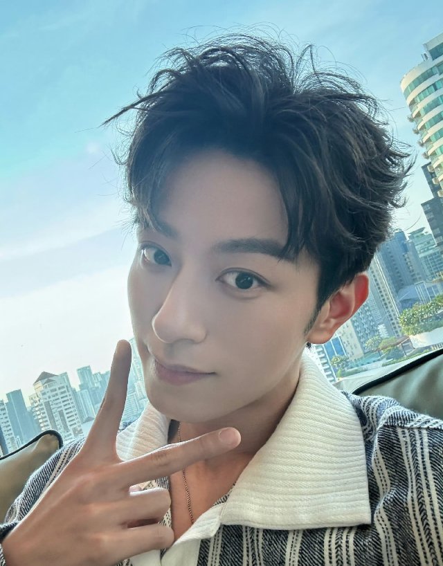 演员署名正式告别艺名hello 我是演员李全霖 