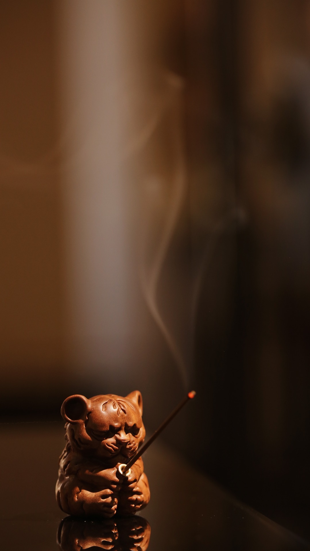 老山檀香【萌虎】香插会钓鱼的小老虎，萌翻你的茶桌。40*31*45mm 老山檀香