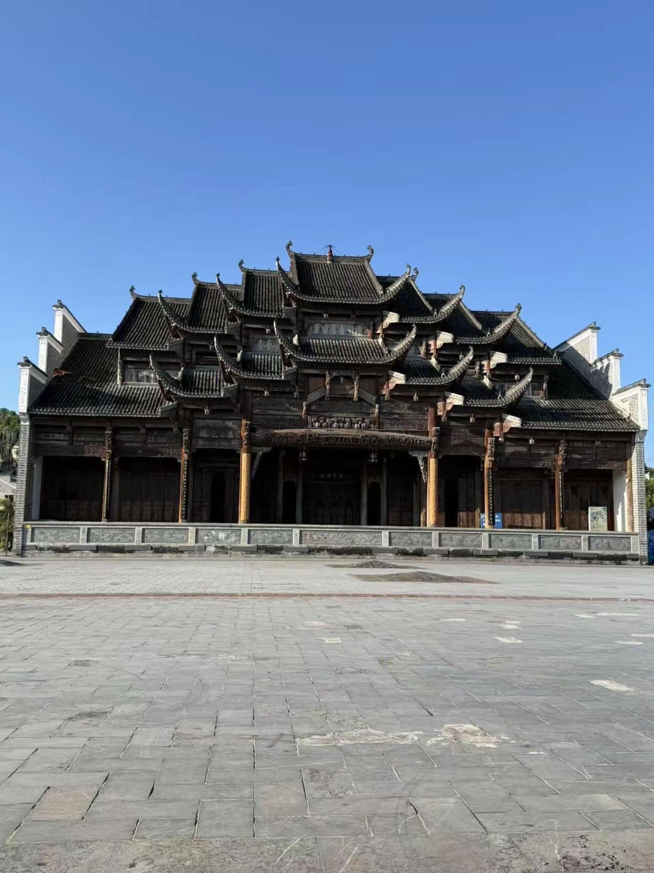 贵州瓮安草塘千年古邑景区 草塘古邑以明清建筑为骨，融汇江西“样式雷”规制与徽派马