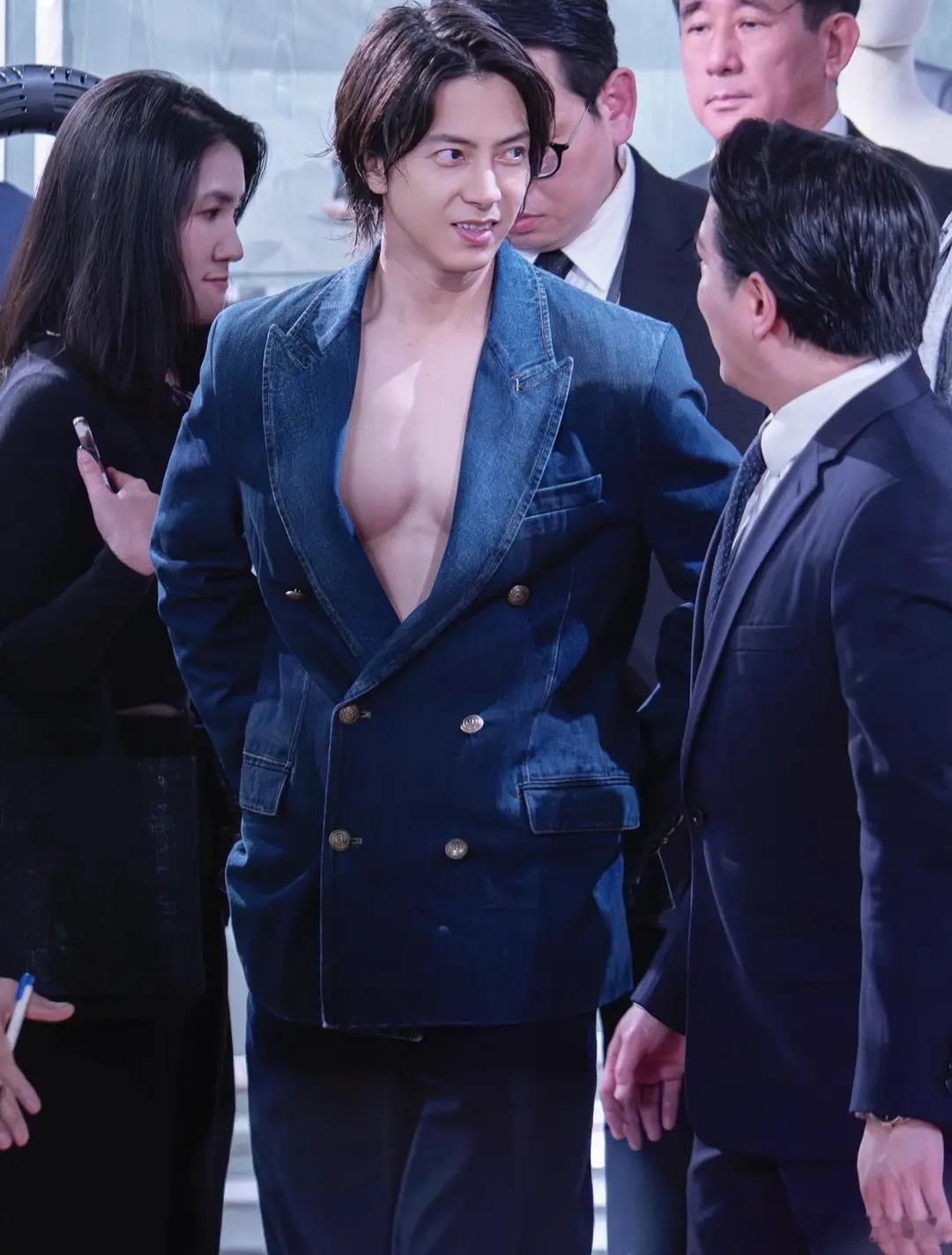 山下智久？我印象中他不长这样啊