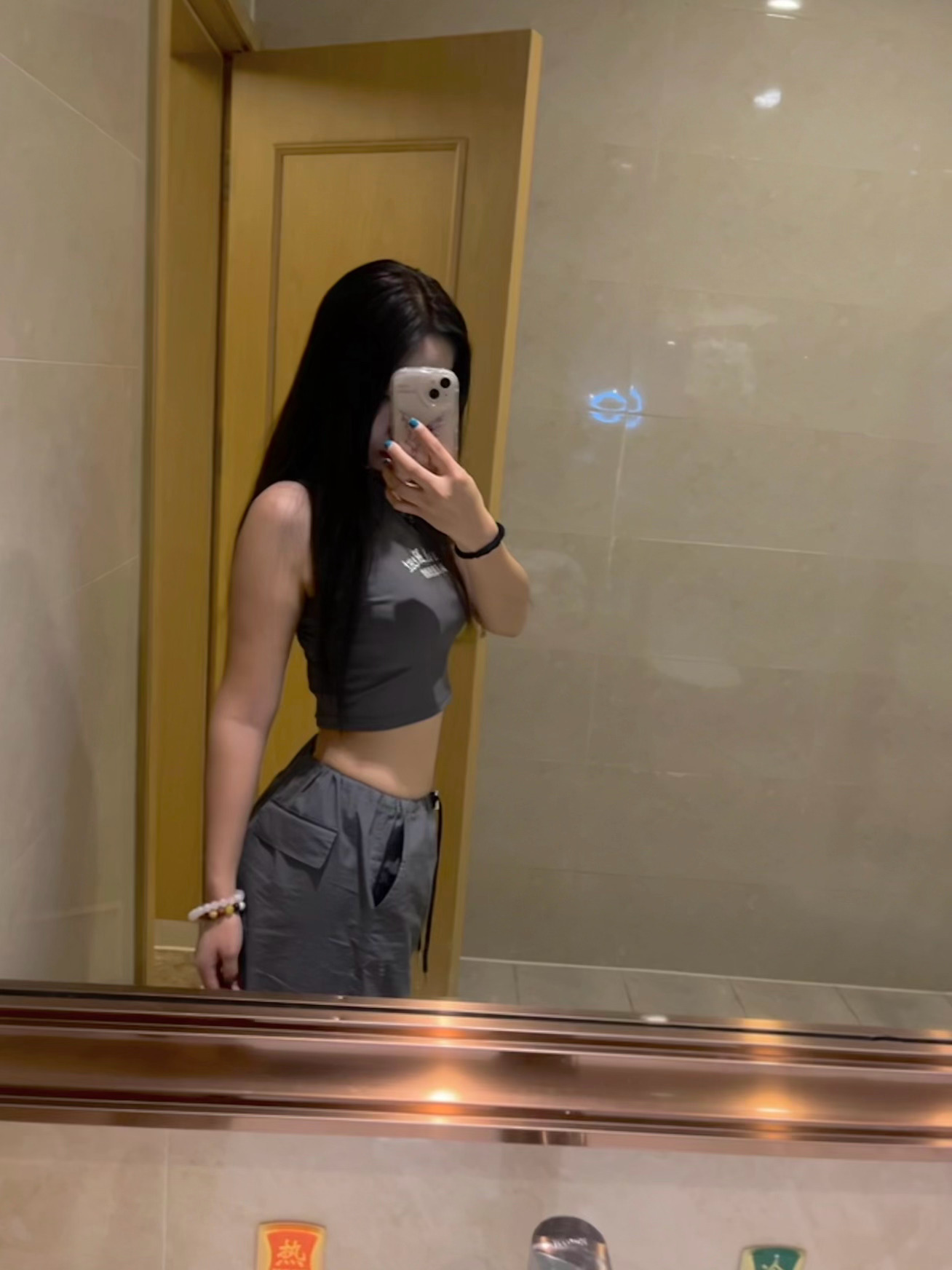 在干嘛呢 好无聊哦 聊聊天呀[doge] ​​​