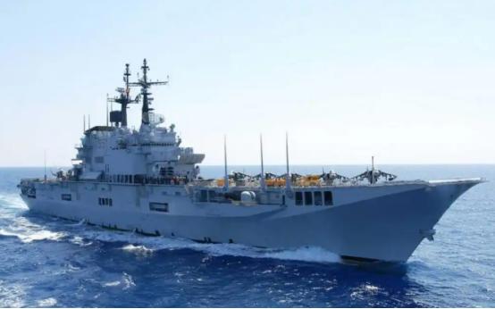 意大利议会当地时间28日决定，居然要把一艘航母，免费送给印尼了，一分钱都不要！这