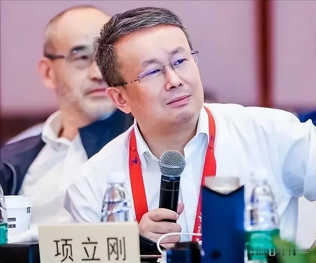 项立刚的观点太离谱了:普法是教人学坏——

项立刚说“普法是教人学坏”，这是对法