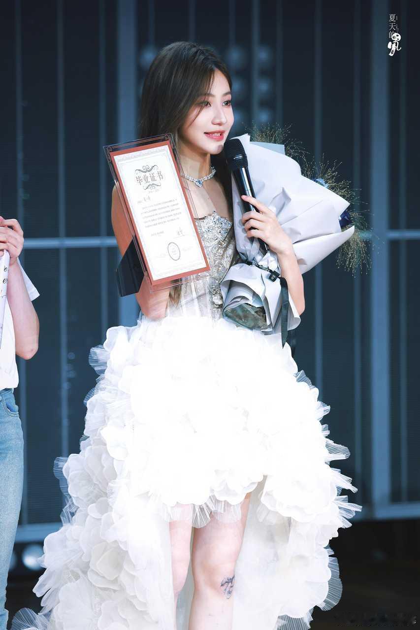 祝袁一琦solo一周年快乐，变成更好的大人了