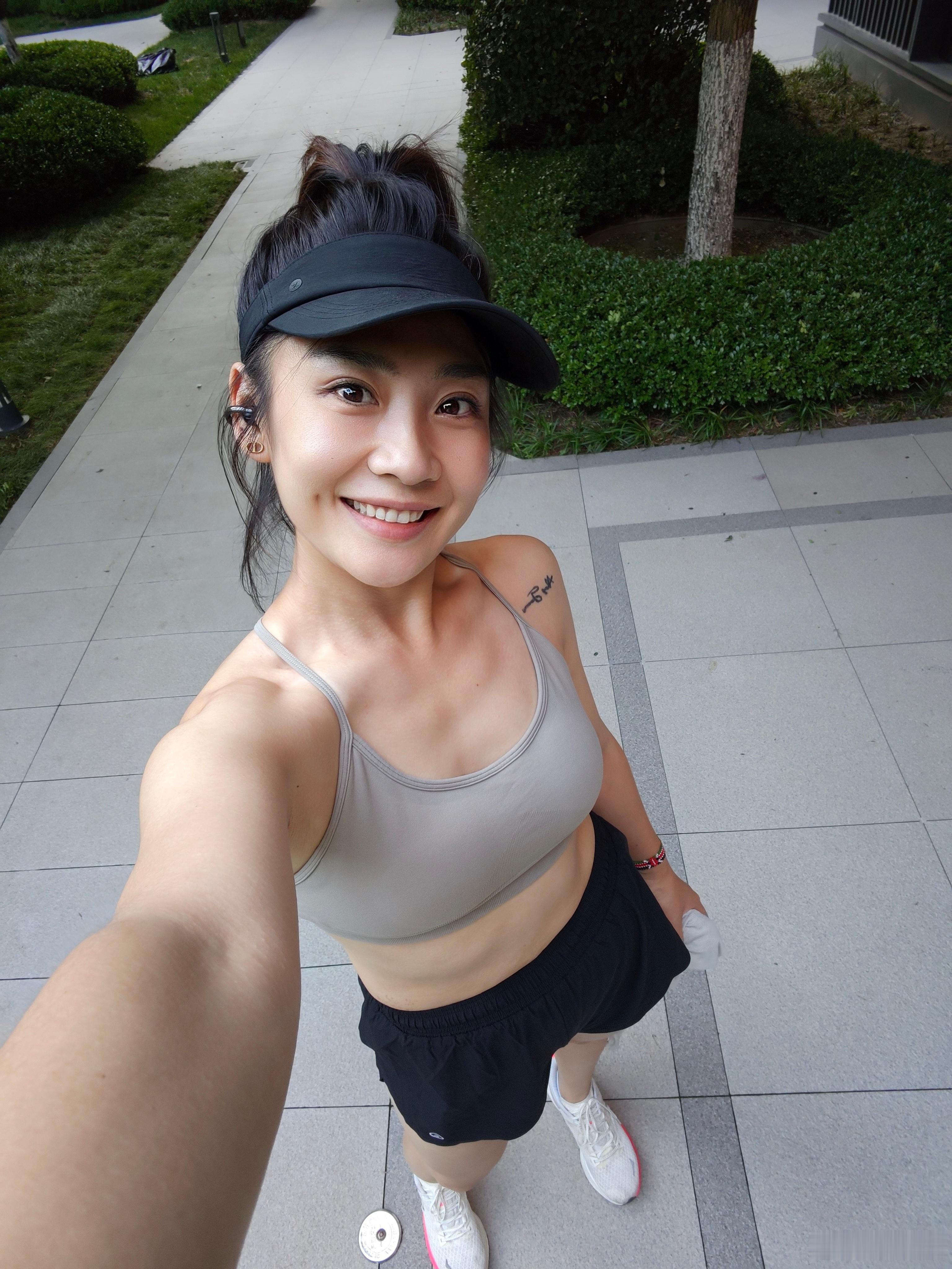 别管跑得咋样，反正是跑了的100公里之14.5～甚至非常嚣张的原地废止了四舍五入